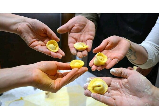 Fresh Pasta in a Michelin Kitchen: The Secrets of Taste - Rolling pasta dough with Roberta, Teresa, or Antonietta