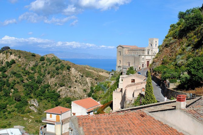 From Catania: Private/Guided Godfather with Appetizer and Pasta - Who should book this experience?