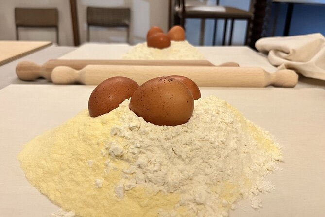 Hands-On Pasta and Tiramisu Class in a Florentine Palace - The Meal, the Wine, and the Palace Table