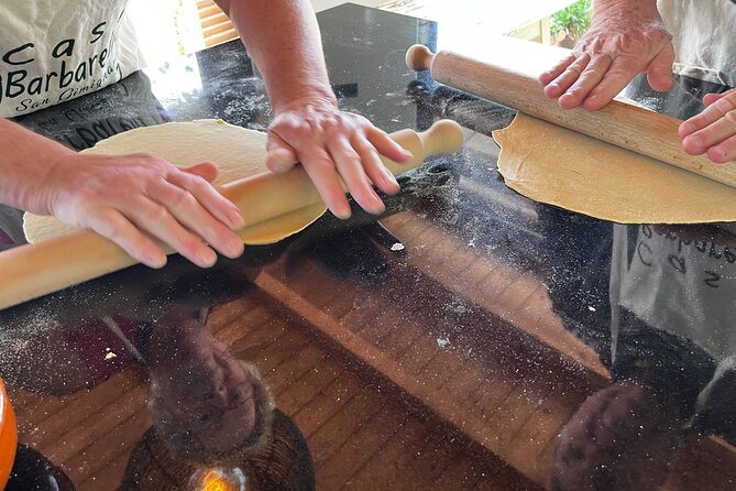 Home made Pasta Cooking Class in Tuscany - The hosts and the feel of a home restaurant