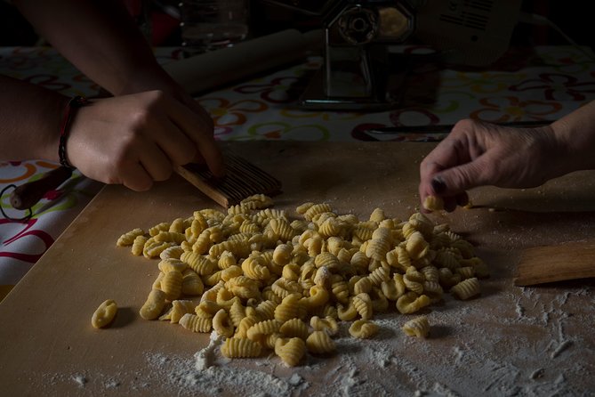Homemade fresh pasta cooking class - The solo booking warning matters