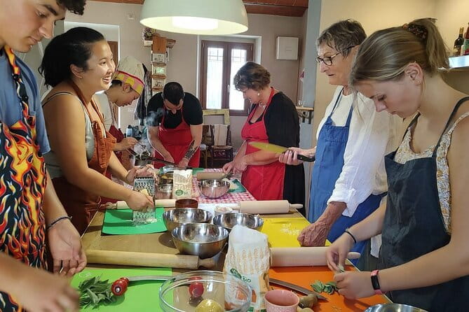 Intimate and authentic Pasta Lesson & Chianti wine. Free parking - Why this pasta class feels different from a city cooking school
