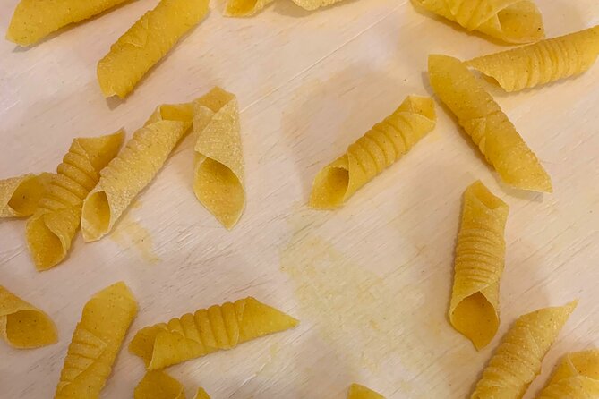 Learn & Eat: fresh pasta masterclass and meal in a local's home - Rolling dough like a Bolognese sfoglina