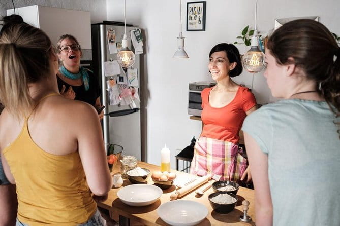 Learn How to Make Traditional Tuscan Tagliatelle in Florence - Meeting Francesca in her Florence home