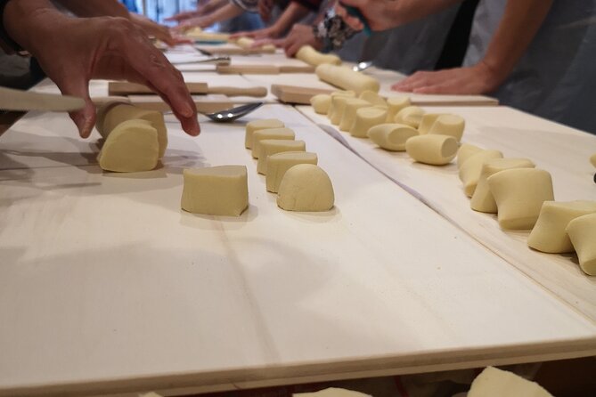 Lecce: Cooking Class Orecchiette & Vino - Key points at a glance