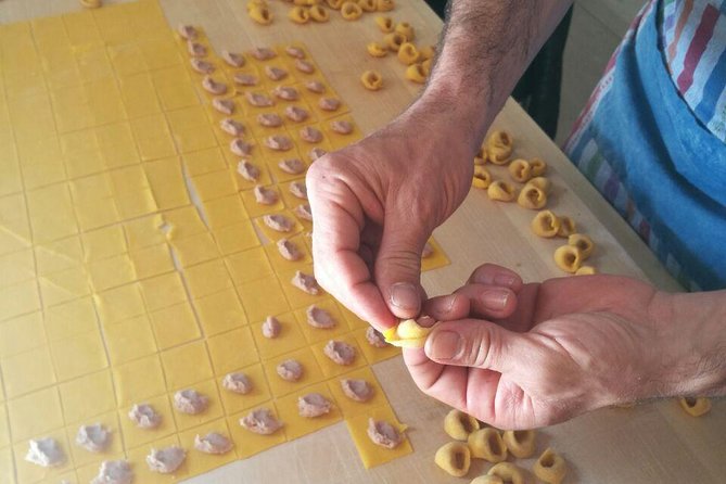 Make Homemade Pasta in Bologna with Professional Pasta Maker, Pio - Why a home kitchen changes the Bologna food lesson