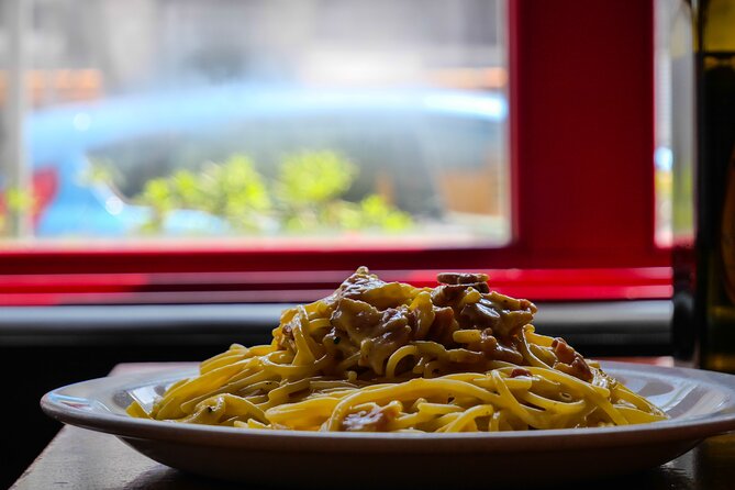 Make Pasta Carbonara from Scratch in a Jazz Club in Venice - Carbonara is the main event