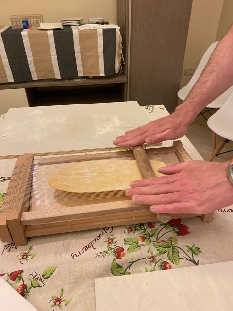 Masterclass Pasta & Focaccia with Wine - A home kitchen instead of a formal cooking school