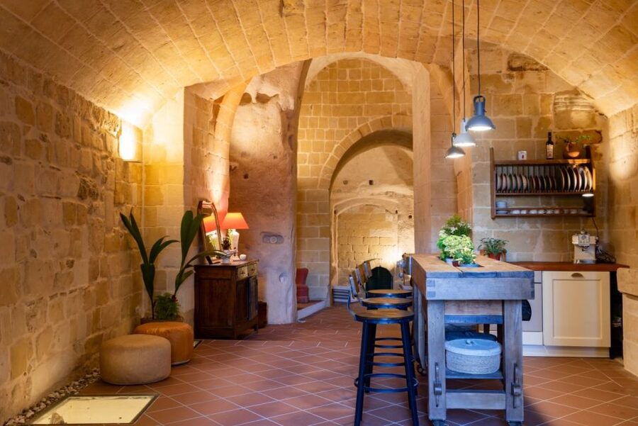 Matera: Pasta Cooking Class Old Farmer Style in Sassi Cellar - The one-hour farmer-style lunch