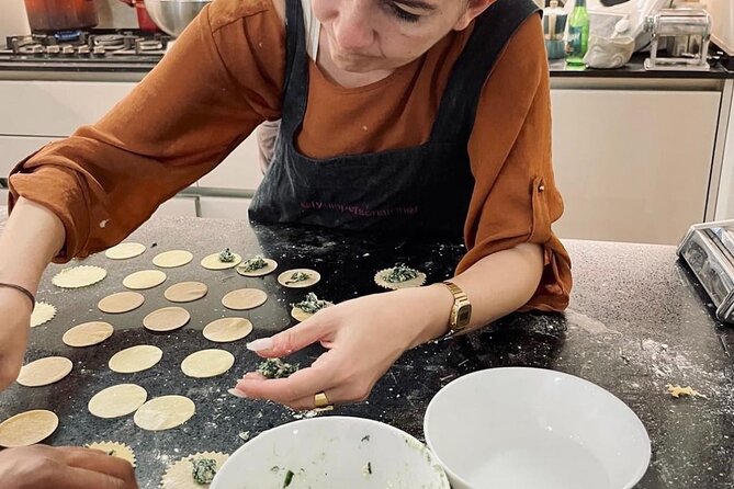 Milan - Discover the Italian flavors: Fresh Pasta and Tiramisu - Why the home setting matters