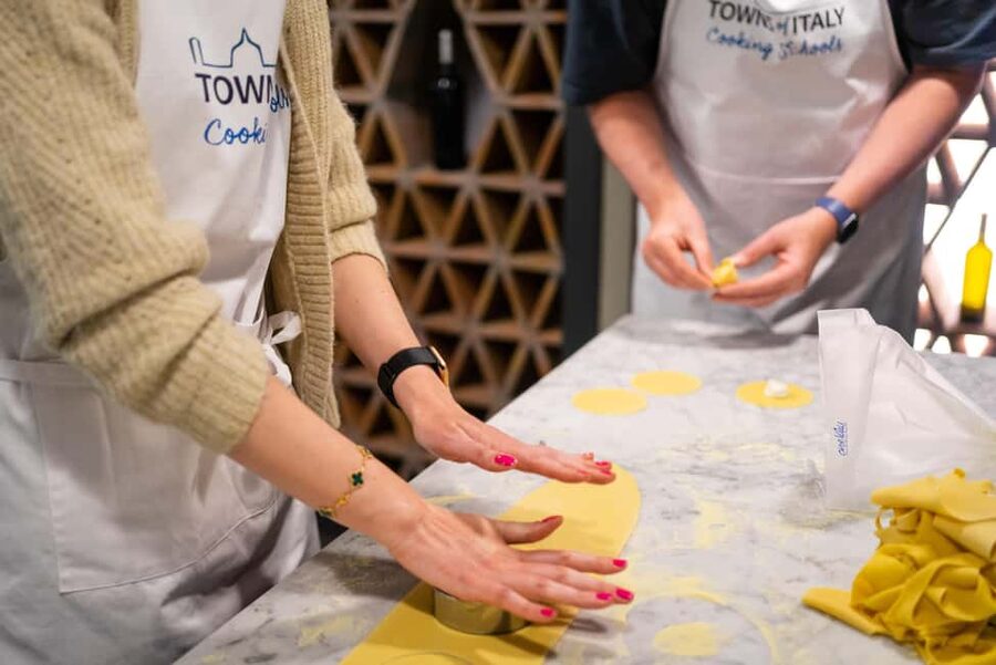 Milan: Pasta Class with Gelato or Tiramisù & Unlimited Wine - Gelato before March 2026, tiramisù afterward
