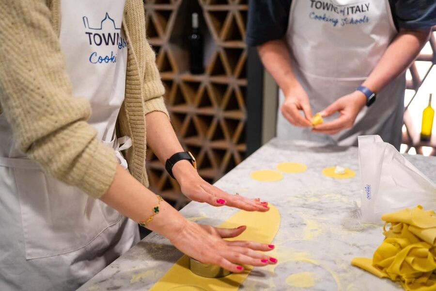 Milan: Pasta Class with Gelato or Tiramisù & Unlimited Wine - How much value you get for $105