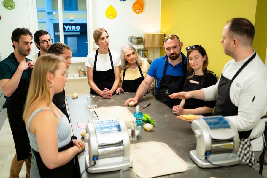 Milan: Pasta, Gnocchi and Tiramisù Cooking Class with Wine - Getting to Via Lodovico Settala 1