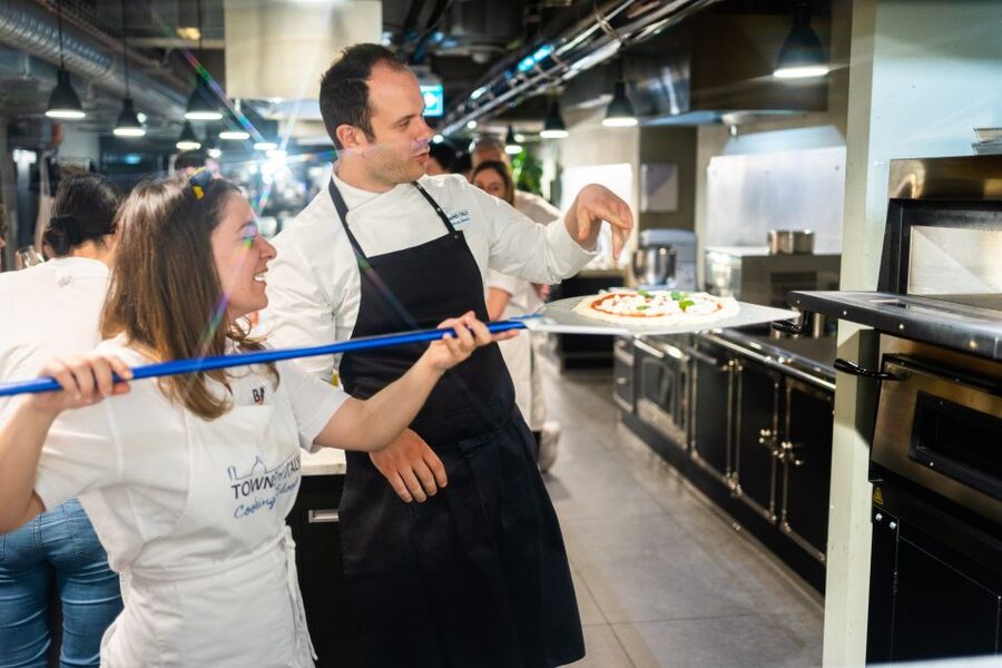 Milan: Pizza or Pasta and Gelato-Making Class with Wine - Gelato, chocolate, and the sweet finish