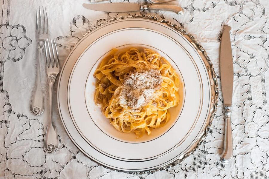 Milan: Share Your Pasta Love in a Local’s Home - Timing, language, and booking details