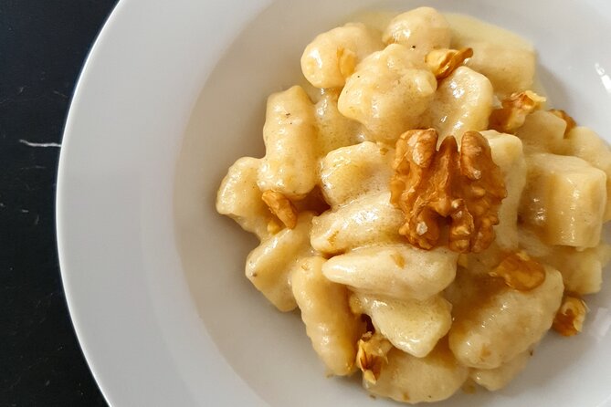 My Granny's secrets Making Gnocchi - Cats, allergies, and other practical points