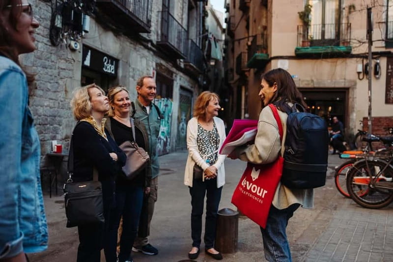 Naples: Pasta, Wine & Authentic Food Tour - Pizzette, mozzarella, and taralli