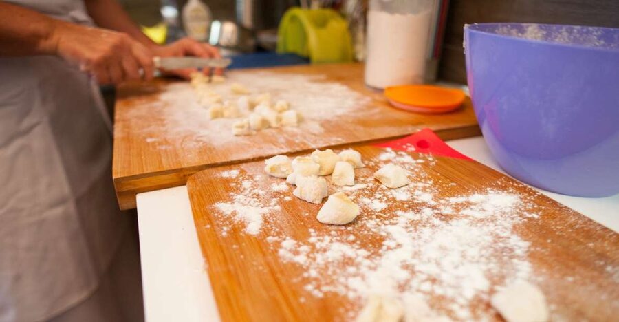 Naples: Private Pasta and Tiramisu Class at a Local's Home - Key points at a glance