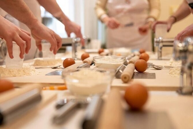 Neapolitan pasta homemade Cooking Lesson - Making 1800s-style dough in central Naples