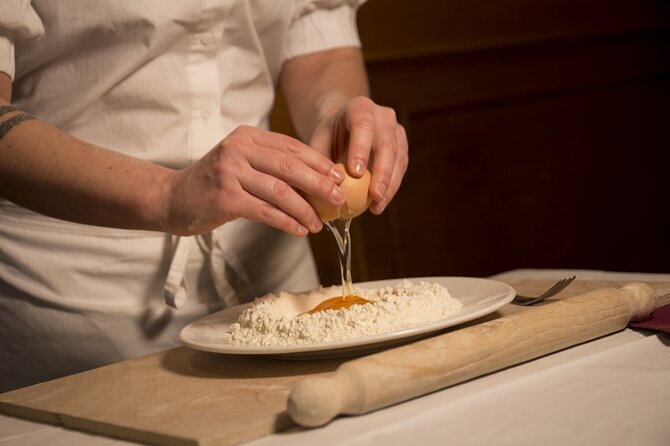 Neapolitan pasta homemade Cooking Lesson - Tasting Vesuvian tomatoes and homemade bread