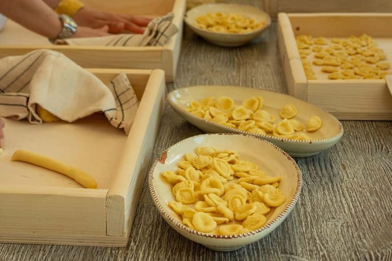 Ostuni: Orecchiette in a masseria - pasta making and tasting - From pasta table to Apulian lunch