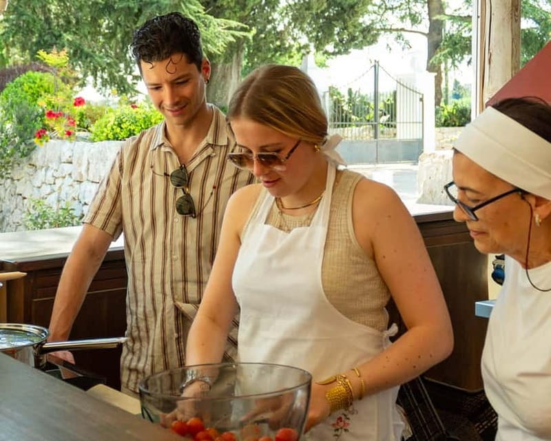 Ostuni: Orecchiette in a masseria - pasta making and tasting - Learning the orecchiette method