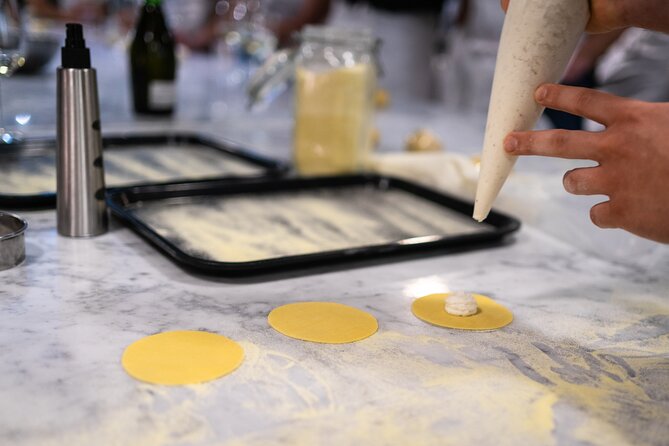 Palermo: Pasta & Gelato Cooking Class in Palermo - The optional market tour changes the experience