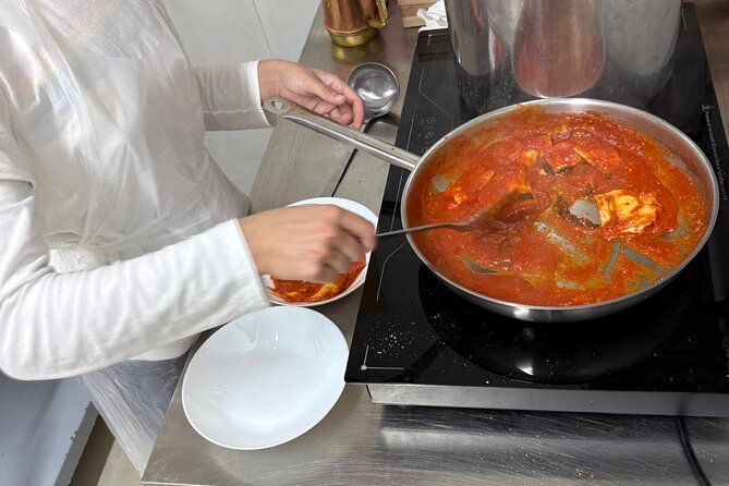 Pasta and Tiramisu Cooking Class with Local Chef in Naples - Fettuccine Alfredo and the two sauces