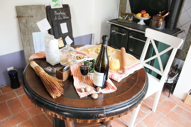 Pasta Class in Bologna in a 15th-Century Estate Home with Chiara - What makes the private format worth $194