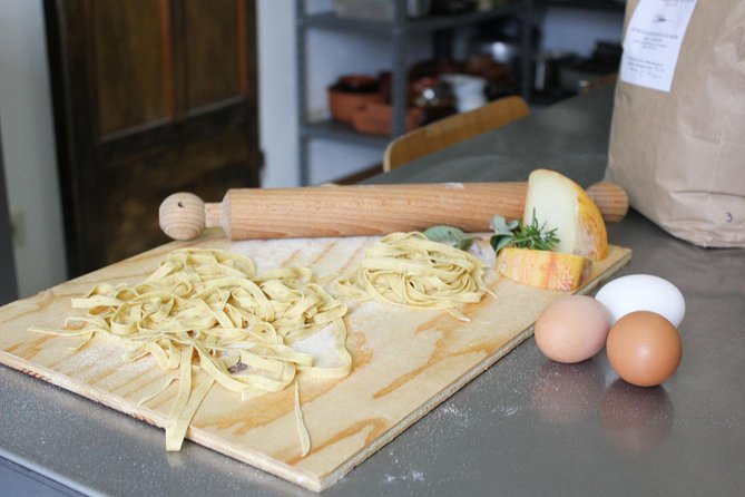 Pasta Class in Bologna in a 15th-Century Estate Home with Chiara - Who will enjoy this most