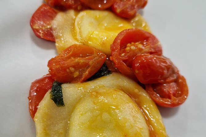 Pasta Fresca Gnocchi and Ravioli a Napoli - Chiaia location and practical timing