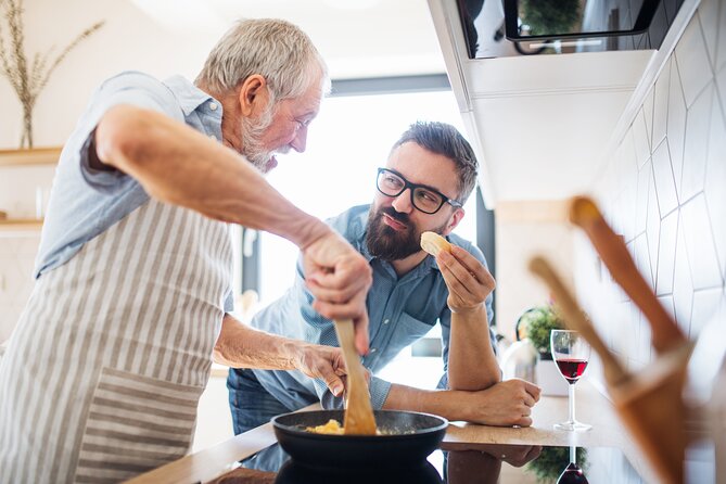 Pasta Fresca Hands-on Cooking Class with a Local in Como - A small group makes the difference