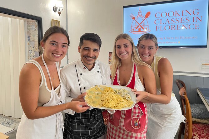 Pasta Making Class with Dinner and Wine in Florence - The Florence pasta night begins with wine