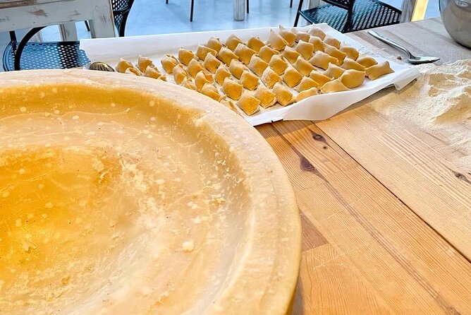 Pasta making class with Italian food degustation at Villas - What the three-hour schedule feels like