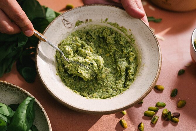 Pasta making with unlimited Prosecco in the heart of Richmond - The role of the Prosecco