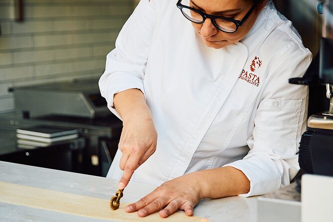 Pasta making with unlimited Prosecco in the heart of Richmond - Who will get the most from this class
