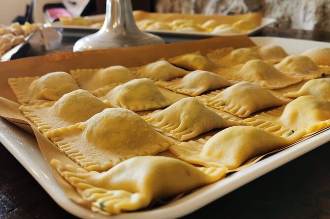 Pasta Masterclass and Wine Tour in the Minardi Vineyard - Making ravioli and fettuccine from scratch