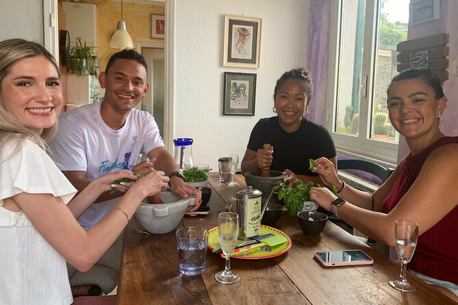 Pasta, Pesto and Tiramisu class Riomaggiore, Cinque Terre - Eating Together With Prosecco and Local White Wine