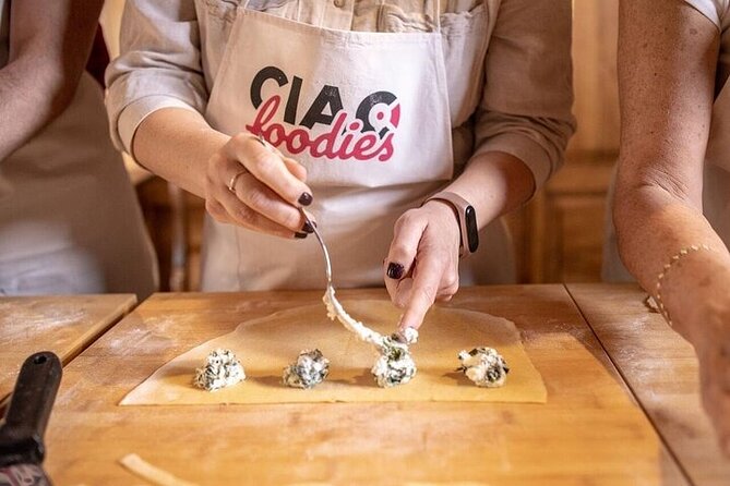 Pasta & Tiramisu Cooking Class + Italian Market Tour in Florence - Filling and shaping homemade ravioli