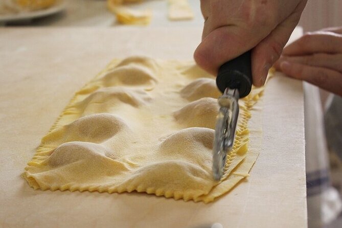 Pasta & Tiramisu Cooking Class + Italian Market Tour in Florence - Timing, meeting point, and planning your day