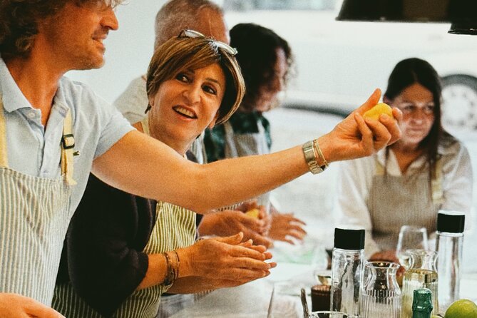 Pasta, Tiramisù & Gelato | Cooking Experience in Garbatella - Sitting down for the shared meal