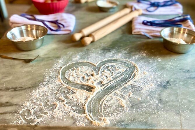 Pastamania - Florence Pasta Making Class - Meeting an English-speaking chef near the Arno