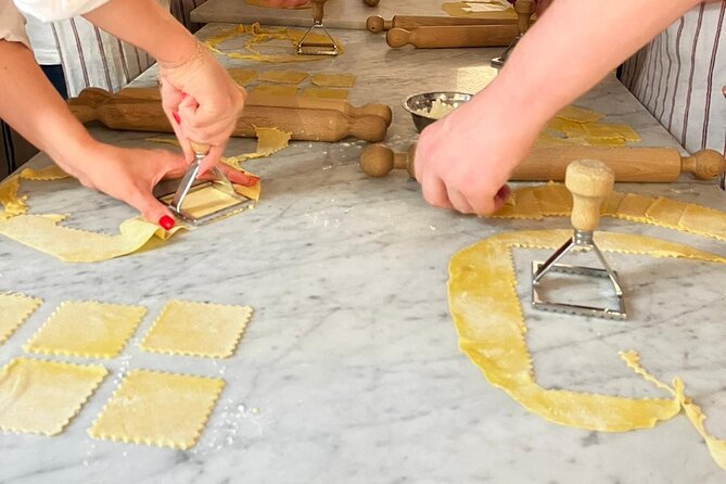 Pastamania in Venice with Wine Tasting and Gelato - A short but worthwhile gelato lesson