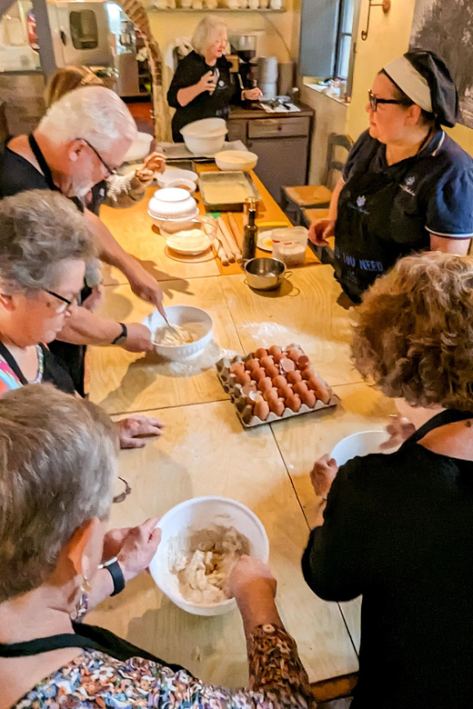 Pienza: Tuscan Cooking Class of Homemade Pastas and Cantucci - A communal lunch with Val d’Orcia views