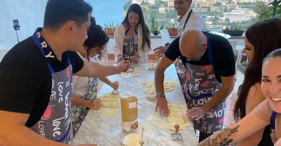 Pizza pasta e sorrento traditional cuisine 100% hands on - Is $147.27 per person good value?