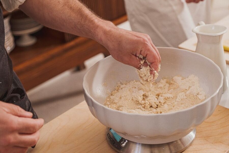 Polignano a Mare: Pasta Making Cooking Class with Drink - Making Puglia’s pasta by hand