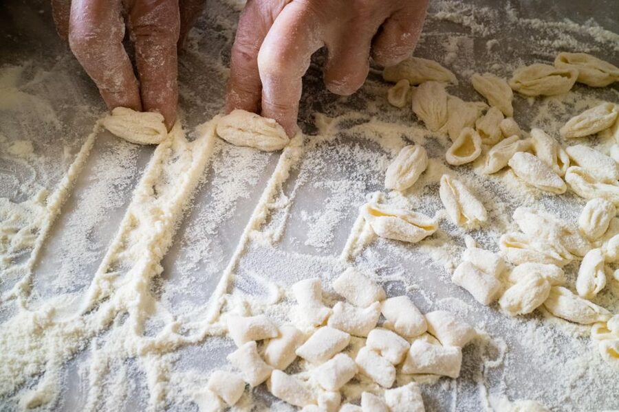 Polignano:Pasta Cooking Class with Dinner, Wine & Limoncello - Timing, Meeting Point, and Access