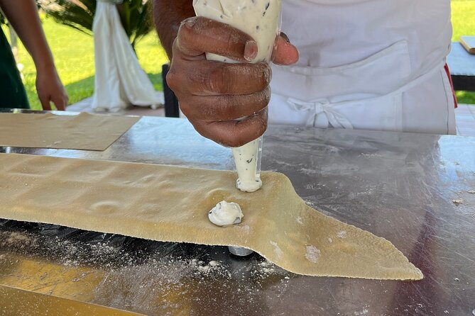 Pompeii: guided tour of the ruins and cooking class fresh pasta - Is $300.40 per person a fair price?