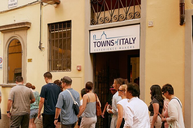Premium Pasta and Gelato Cooking Class in Florence - Ravioli first, then tagliatelle