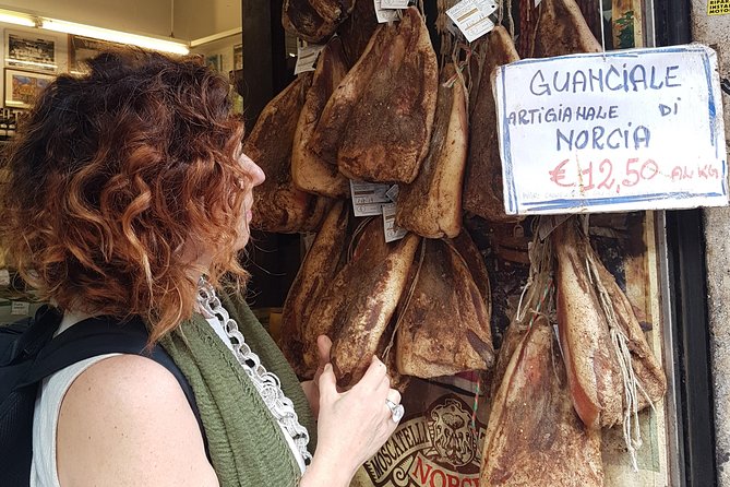Private 4 Roman Pastas Tasting Tour in Rome - Starting with guanciale and pecorino